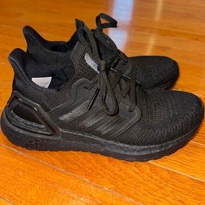 Adidas Ultraboost shoes! Size 5.5!